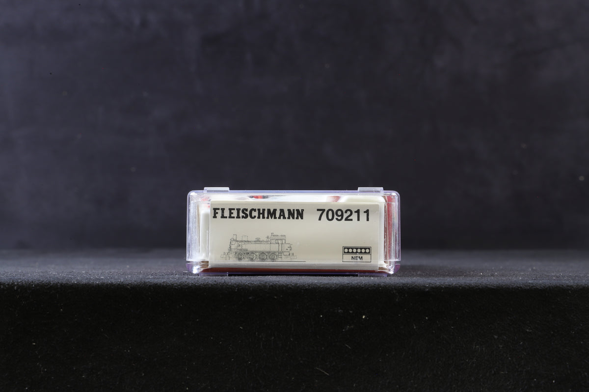 Fleischmann N Gauge 709211 DB Deutsche Bahn BR92.5-10(T13) Tank Engine in DB Black and Red