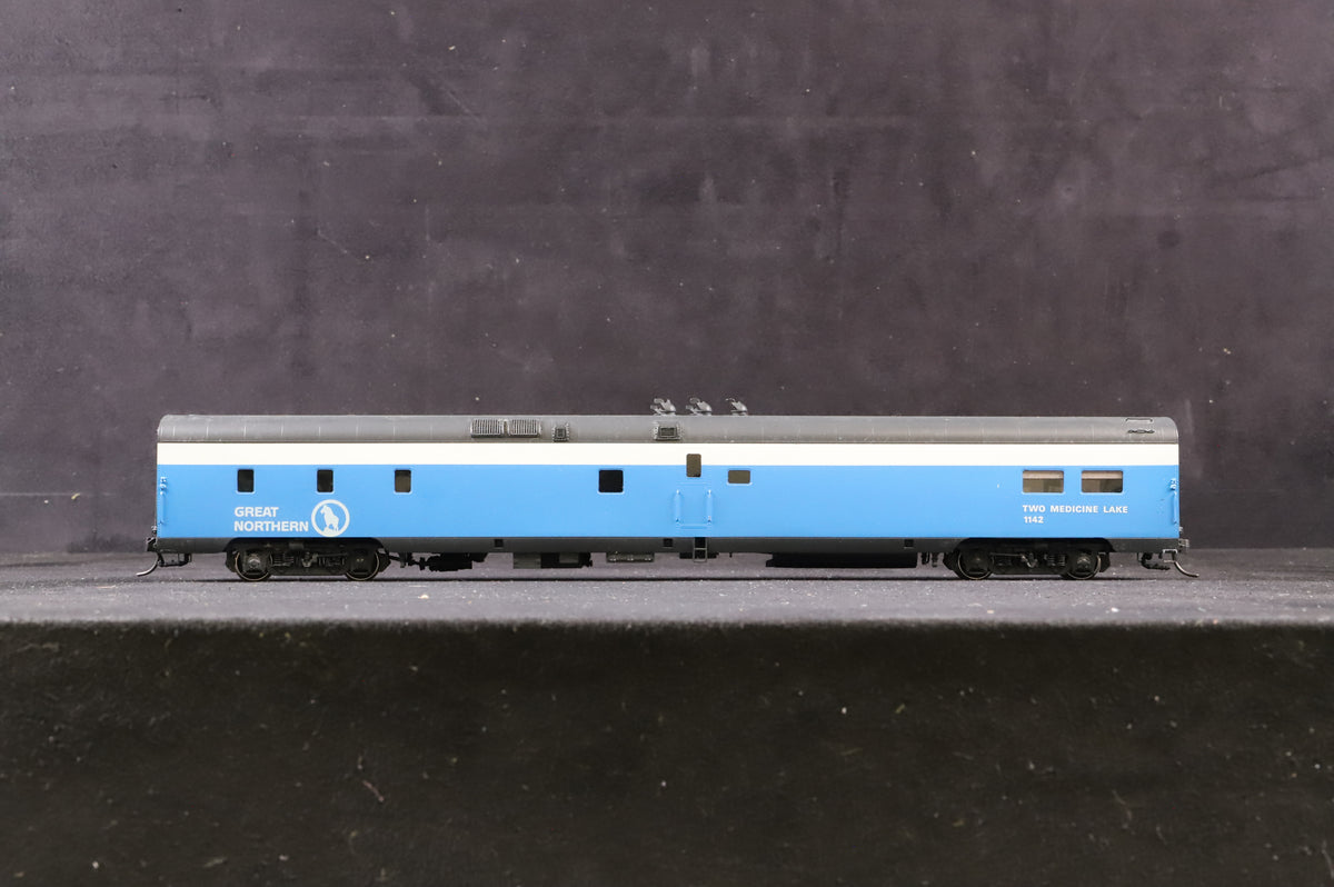 Shoreham Shops Limited and Oriental Limited HO Rake of 7 Great Northern (USA) Coaches - GN02, 03, 04, 05M, 06 and 01005, 01007