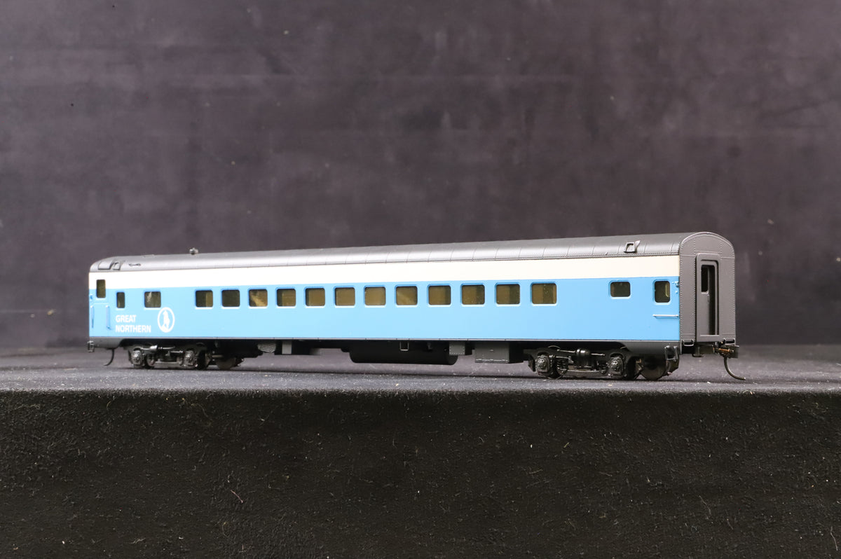 Shoreham Shops Limited and Oriental Limited HO Rake of 7 Great Northern (USA) Coaches - GN02, 03, 04, 05M, 06 and 01005, 01007