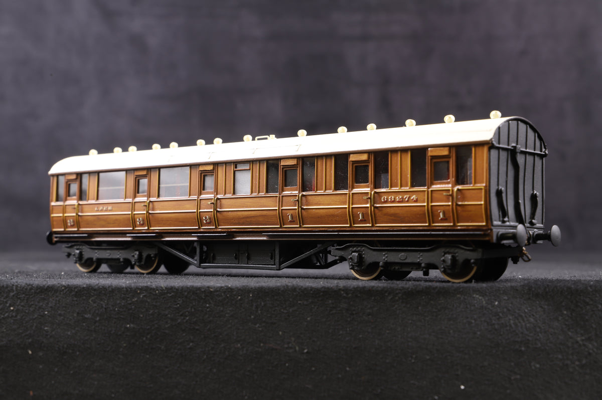 Lawrence Scale Models OO LNER Gresley Suburban Composite Teak &#39;63274&#39;