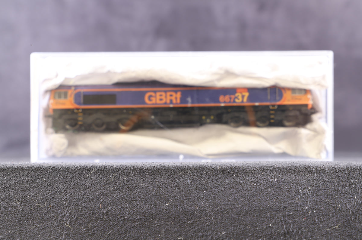 Dapol N Class 66 GBRf &#39;66737&#39; &#39;Lesia&#39;