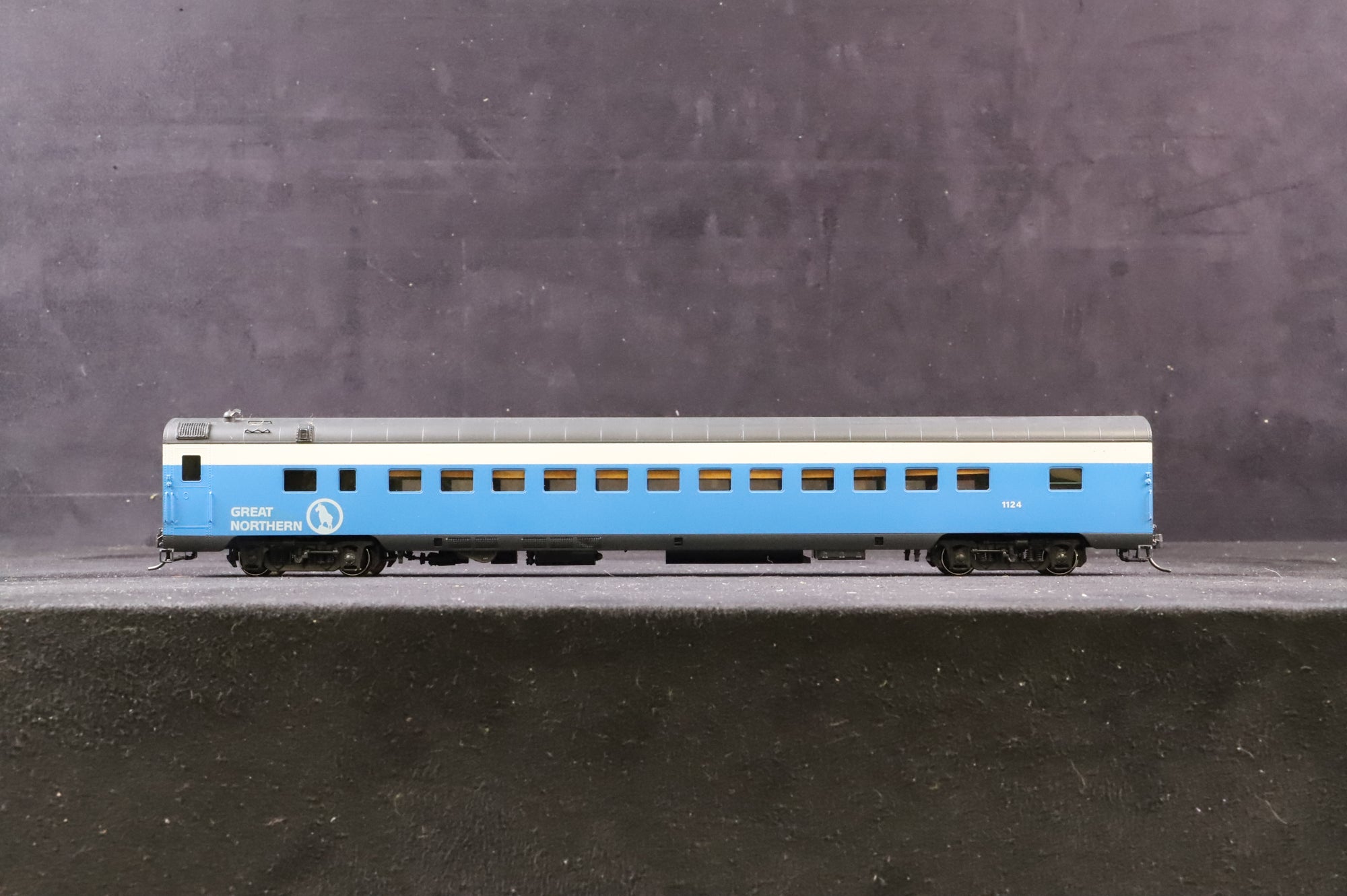 Shoreham Shops Limited and Oriental Limited HO Rake of 7 Great Northern (USA) Coaches - GN02, 03, 04, 05M, 06 and 01005, 01007