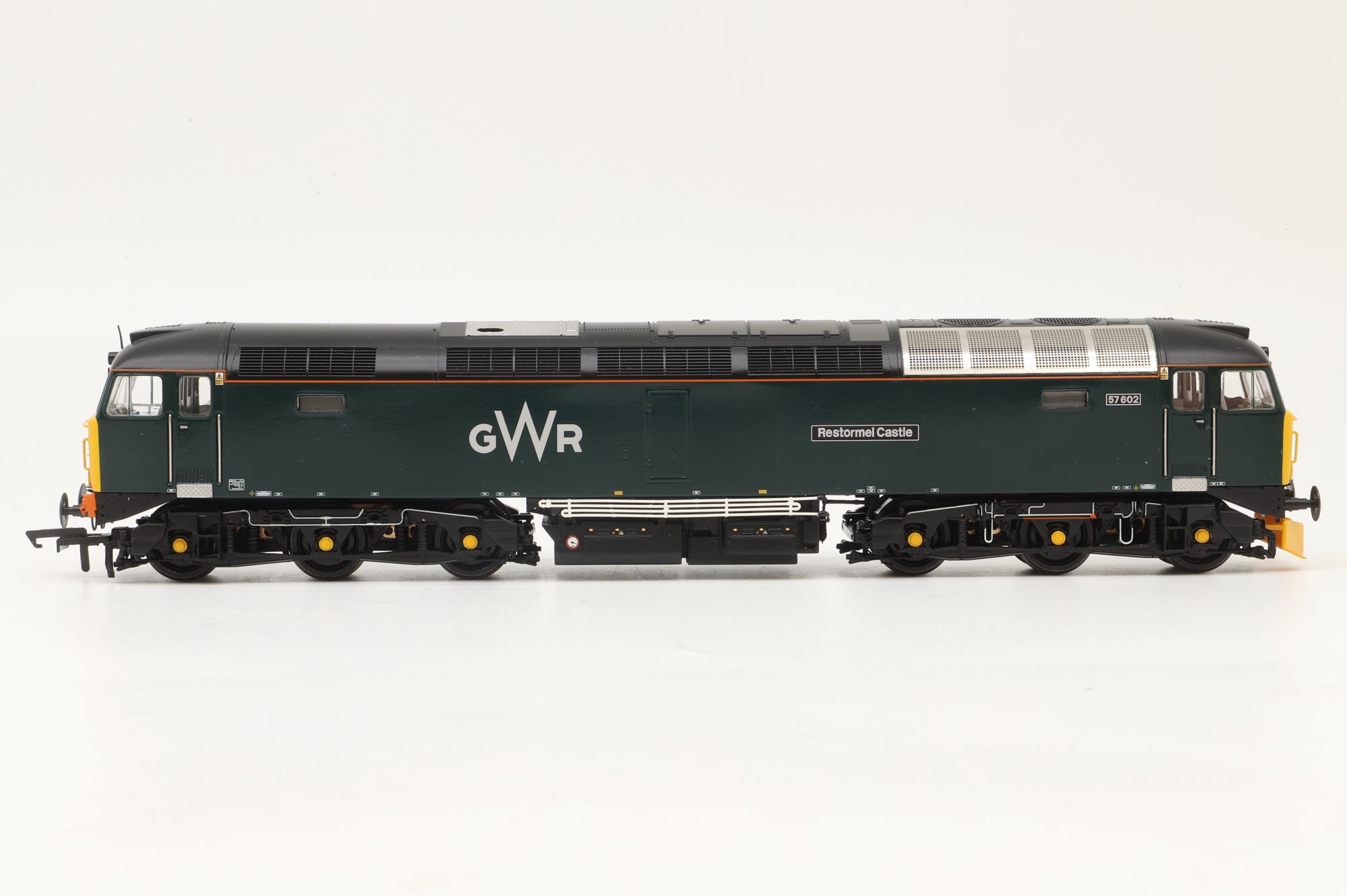 Bachmann OO 32-756A Class 57/6 57602 'Restormel Castle' in GWR (First Group) Gloss Green - DCC Sound