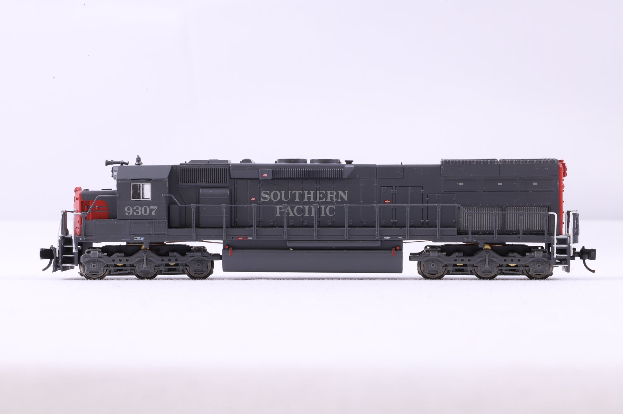 Intermountain N 69502-05 SD45T-2 Souther Pacific '9307' Diesel Locomotive