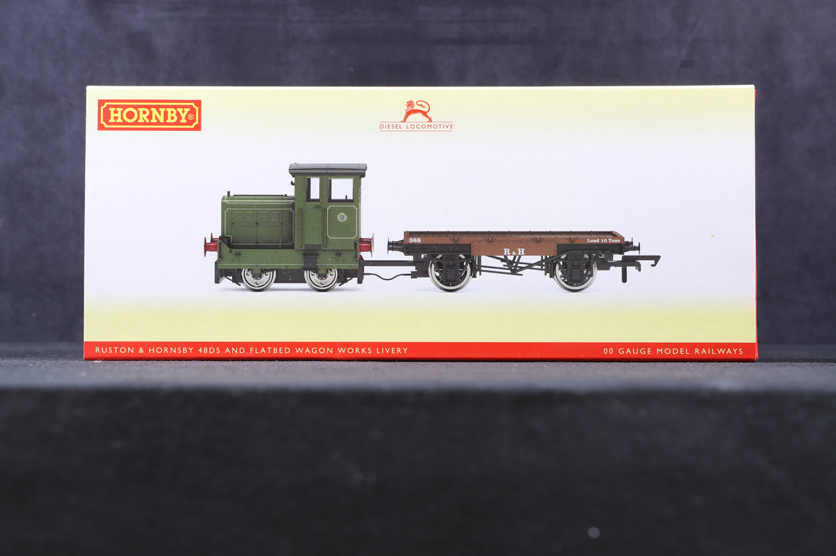 Hornby OO R3704 Ruston &amp; Hornsby 48DS &amp; Flatbed  Wagon Works Livery