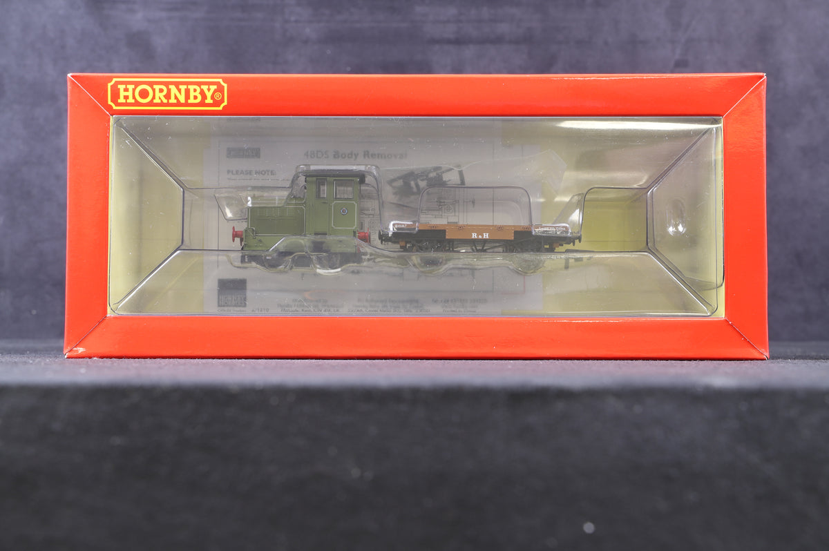 Hornby OO R3704 Ruston &amp; Hornsby 48DS &amp; Flatbed  Wagon Works Livery