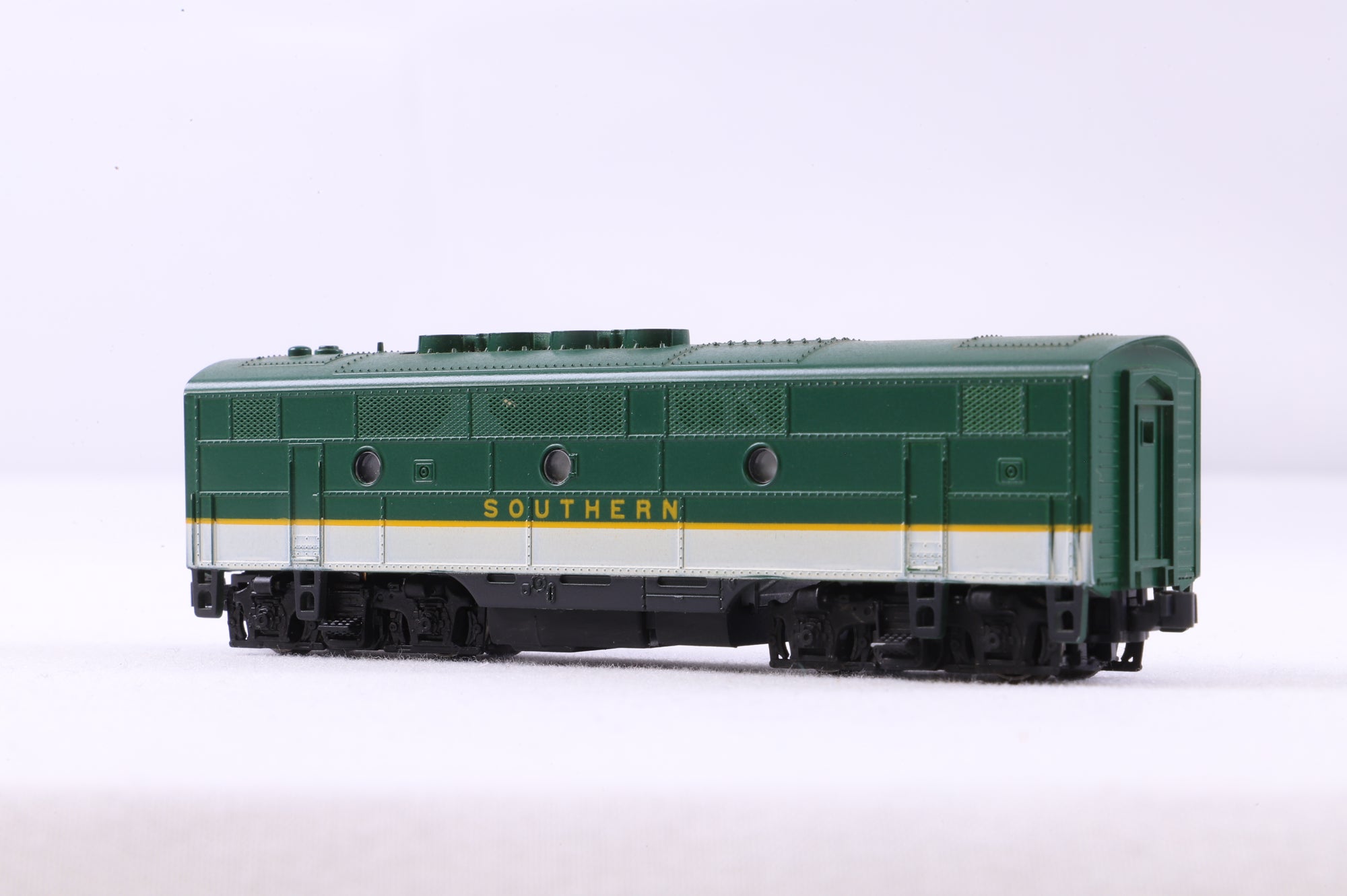 Kato N 176-052 F3A&B Phase 1 Southern Diesel Locomotive