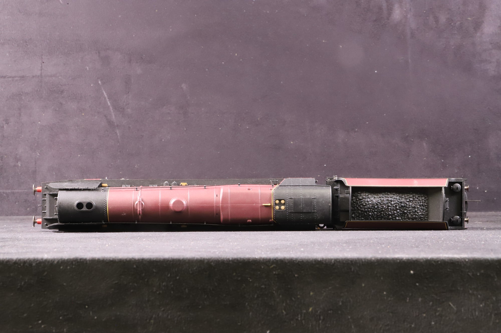 Hornby OO R2552 Duchess Class '46245' ' City Of London' BR Lined Maroon L/C TMC Renamed/ Renumbered Ltd Ed 5/ 250