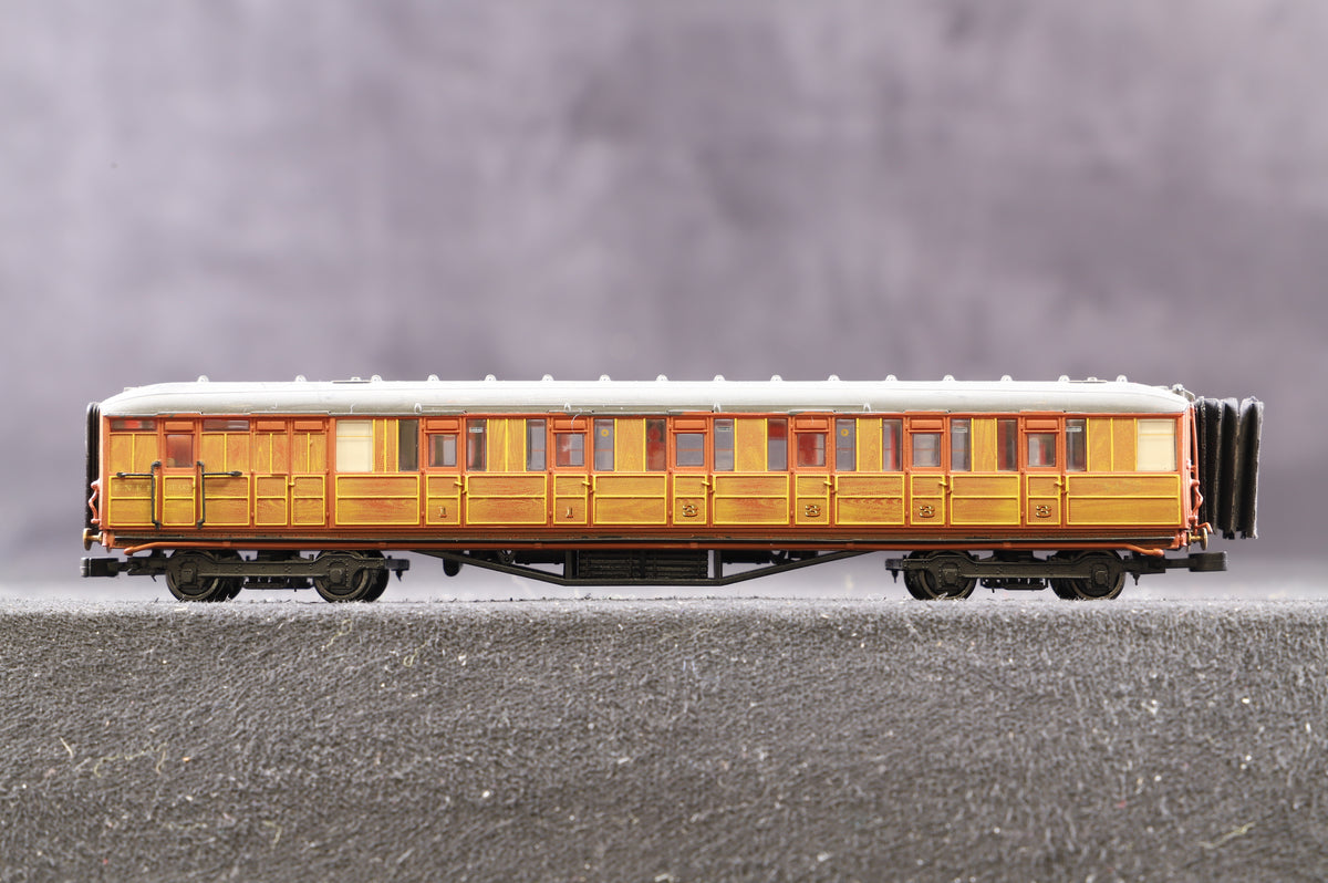 Dapol N Rake Of 5 Gresley Teak Coaches