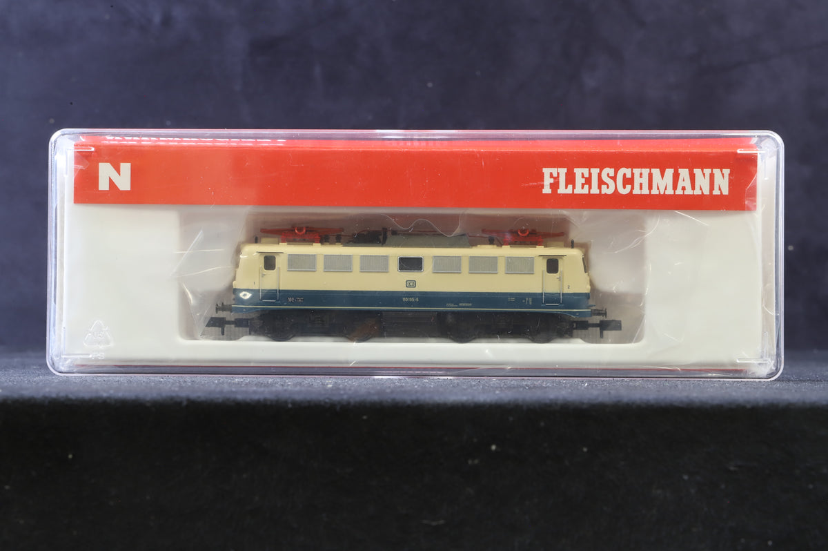 Fleischmann N Gauge 733501 DB Deutsche Bundesbahn BR 110 in DB Blue and Cream