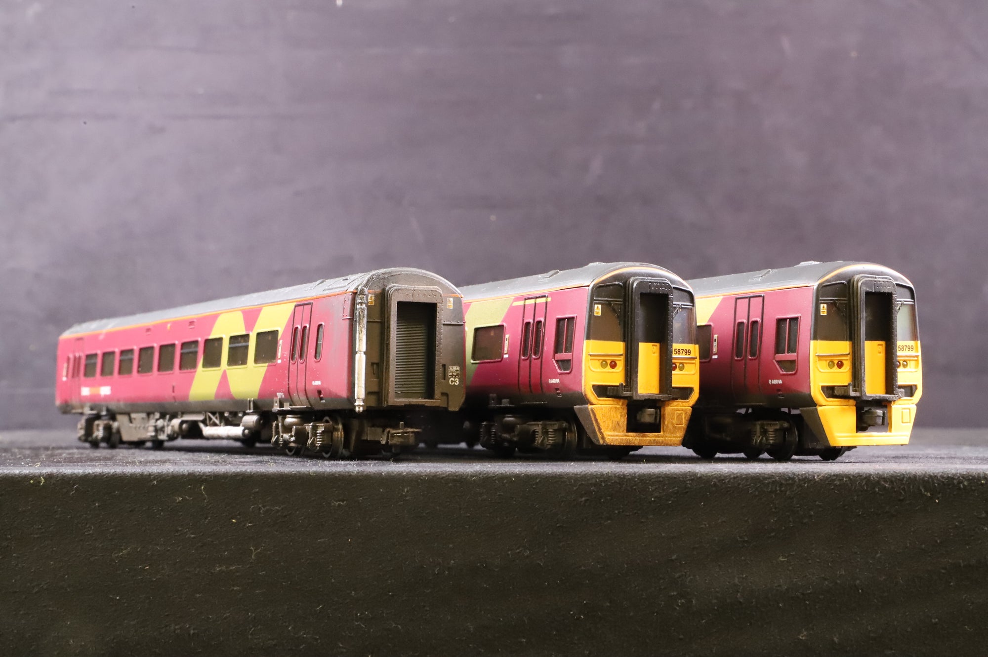 WORKSHOP Bachmann OO Class 158 '158799' TPE Burgundy Livery, Weathered
