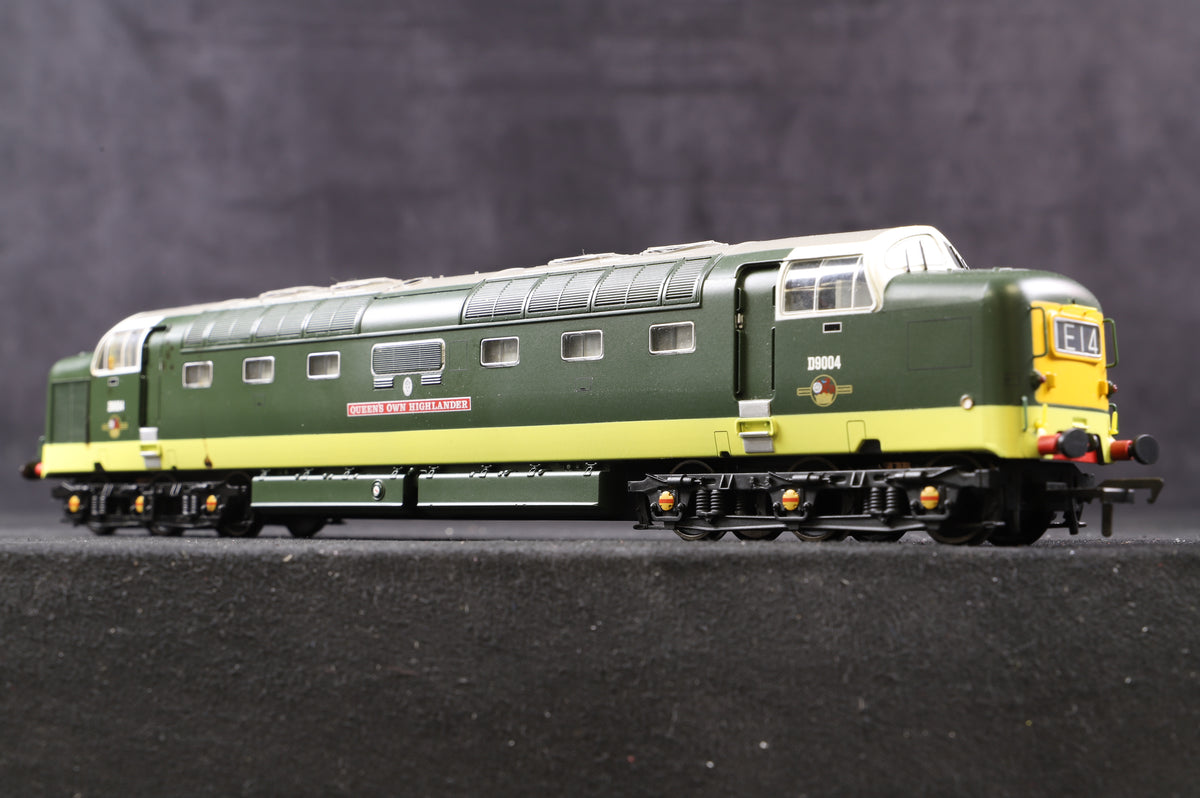 Bachmann OO 32-525 Class 55 Deltic &#39;D9004&#39; &#39;Queens Own Highlander&#39; BR Green L/C