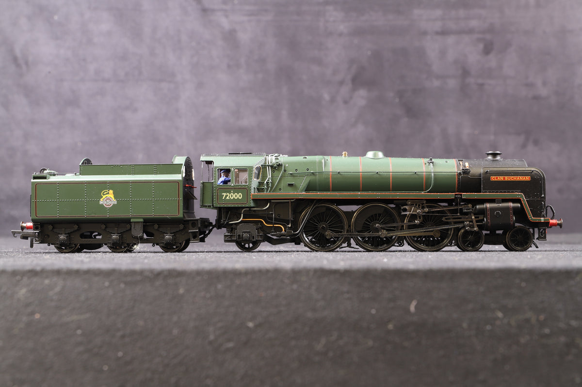 Hornby OO R2846 Clan Class 4-6-2 &#39;72000&#39; &#39;Clan Buchanan&#39; BR Lined Green E/C