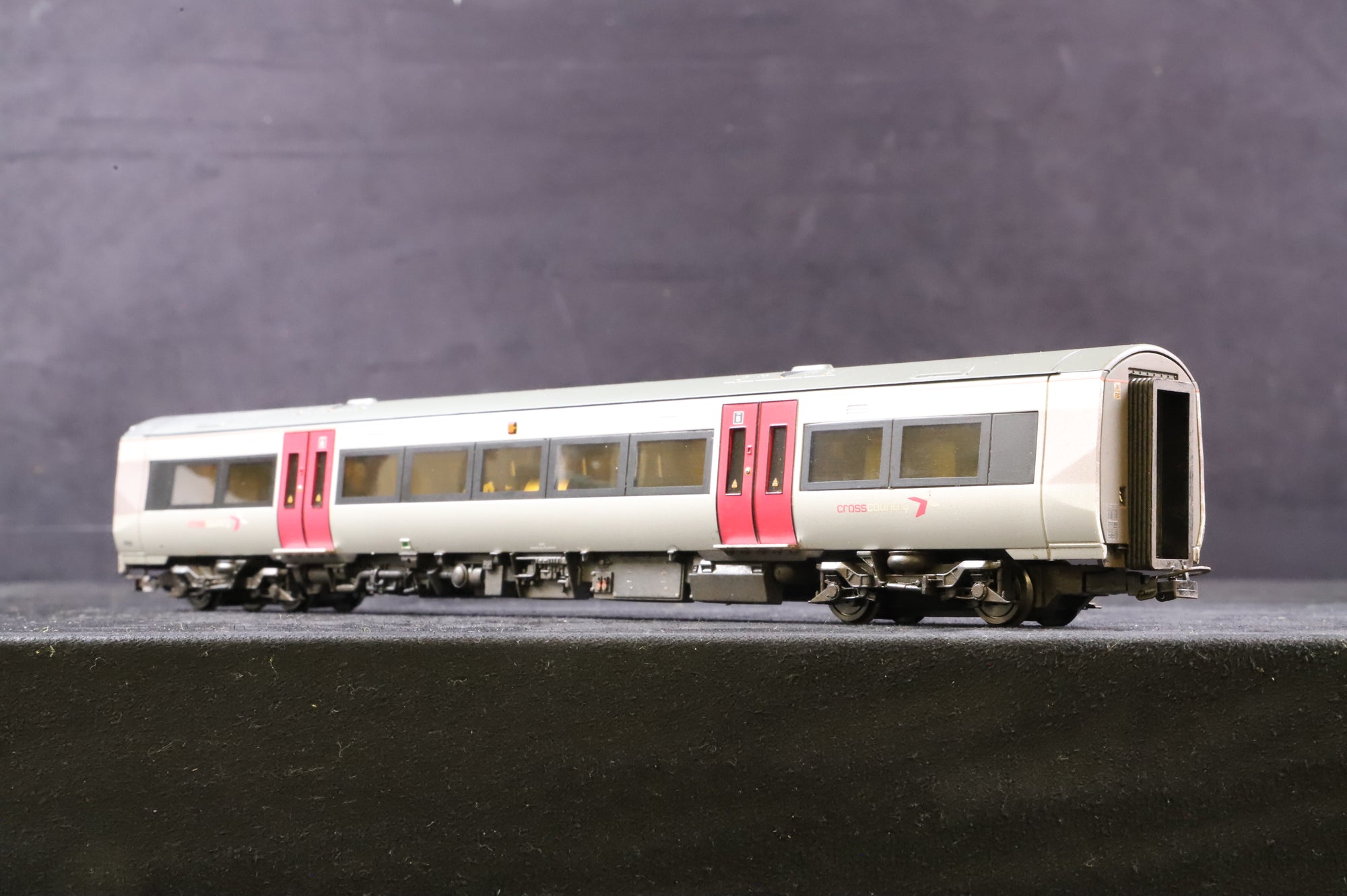 WORKSHOP Bachmann OO Class 170/1 Turbostar '170 102', Cross Country Livery, Weathered