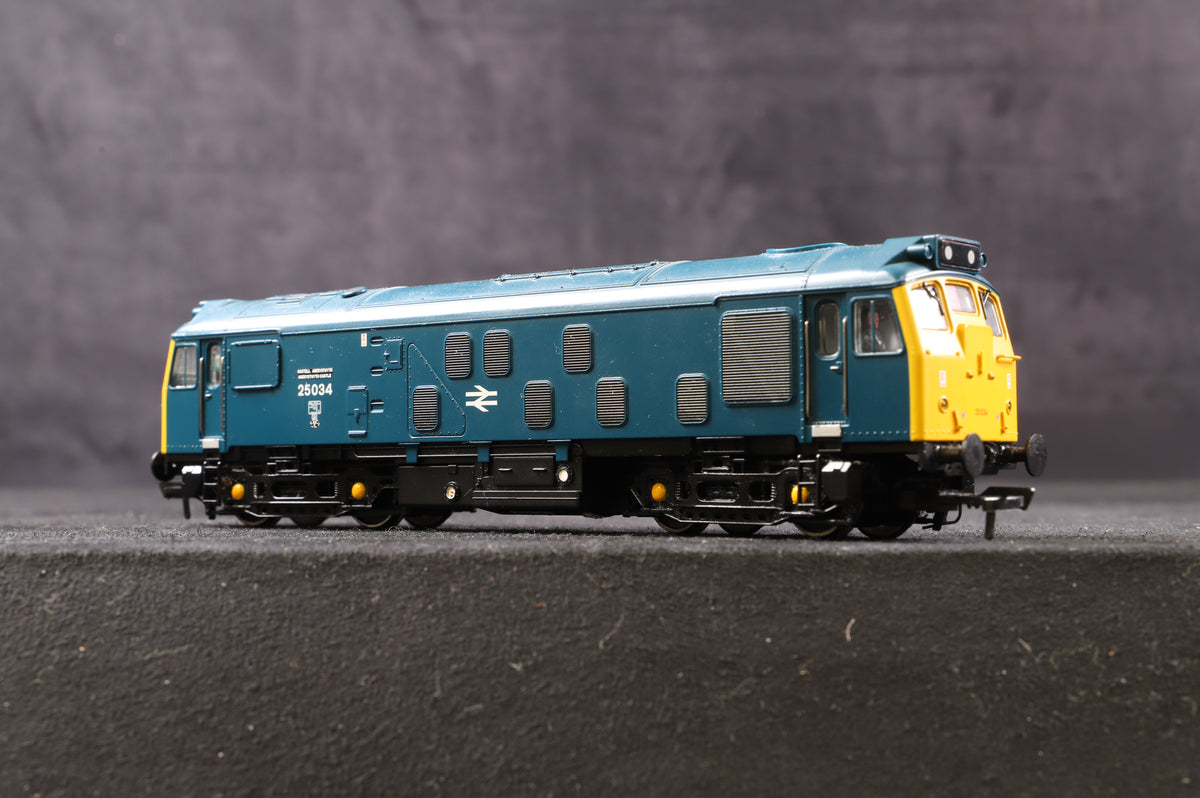 Bachmann OO Class 25 BoBo Type 2 &#39;25034&#39; BR Blue, DCC Fitted