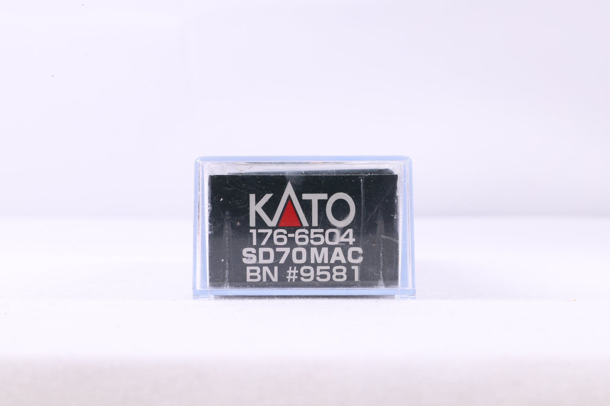 Kato N 176-6504 SD70MAC BN '9581' Diesel Locomotive