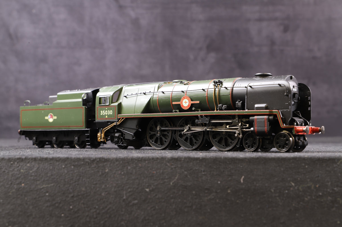 Hornby OO R3617 Class 8P Rebuilt Merchant Navy 4-6-2 &#39;35030&#39; &#39;Elder Dempster Lines&#39; BR Lined Green L/C