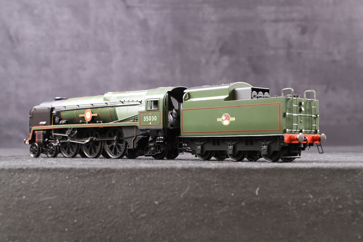 Hornby OO R3617 Class 8P Rebuilt Merchant Navy 4-6-2 &#39;35030&#39; &#39;Elder Dempster Lines&#39; BR Lined Green L/C