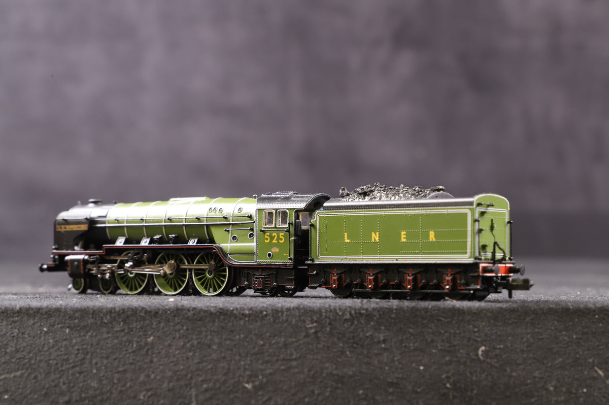 Graham Farish N 372-385 Class A2 4-6-2 &#39;525&#39; &#39;A H Peppercorn&#39; LNER Apple Green