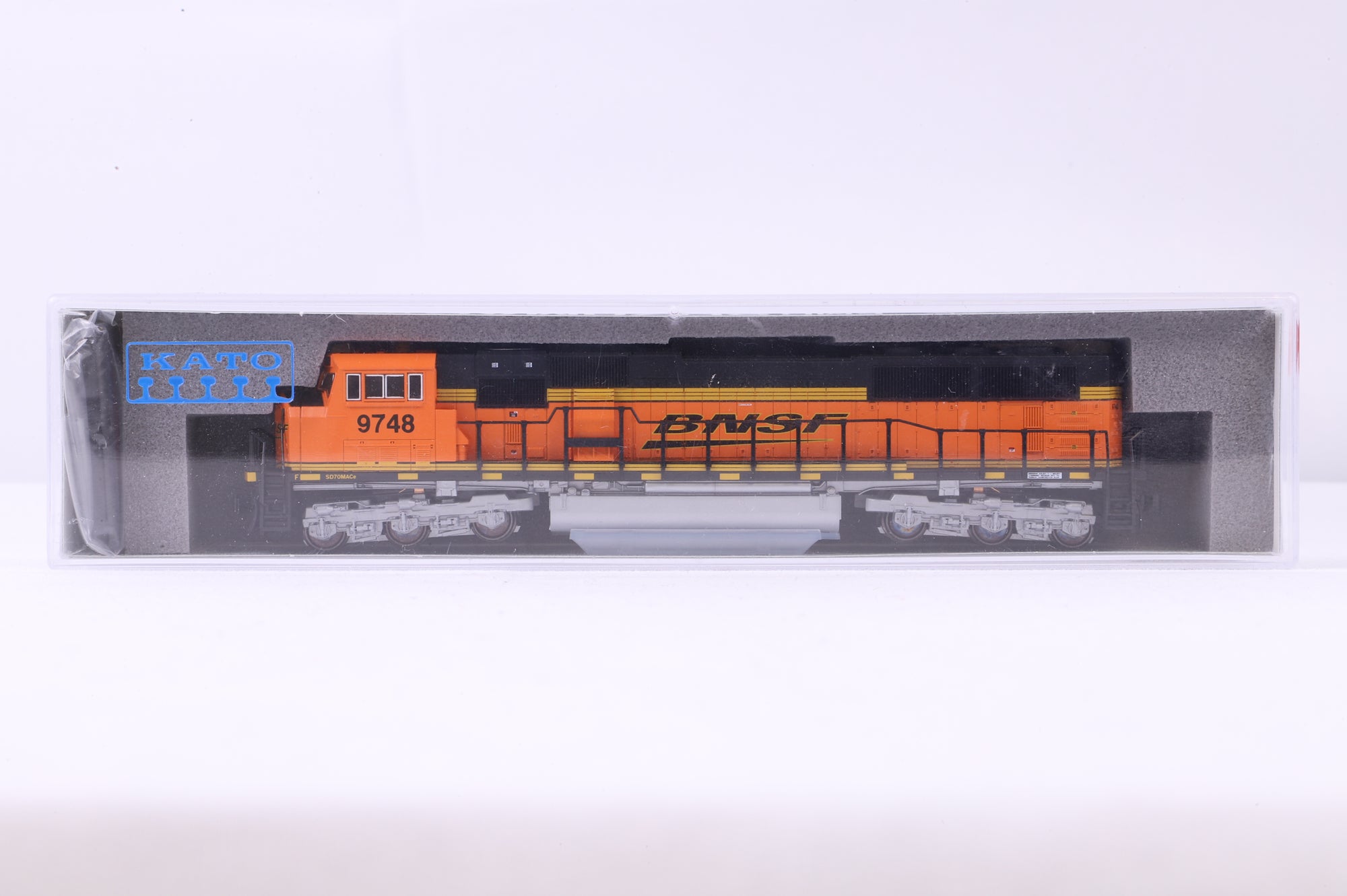Kato N 176-6321 SD70MAC BNSF Swoosh '9748'