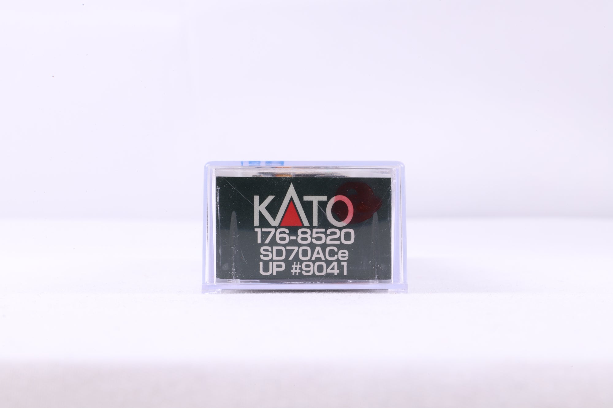 Kato N 176-8520 SD70ACe UP '9041'
