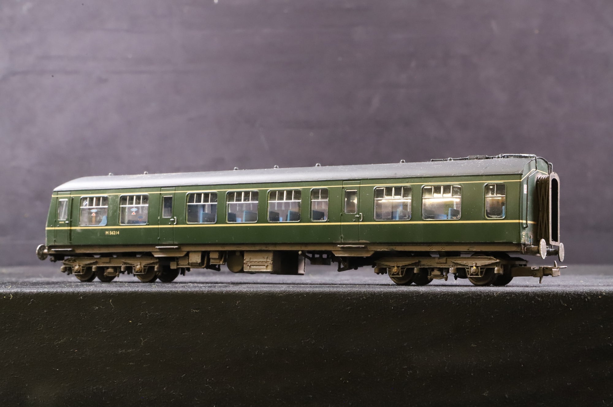 WORKSHOP Bachmann OO Class 101 DMU BR Green With Speed Whiskers Weathered
