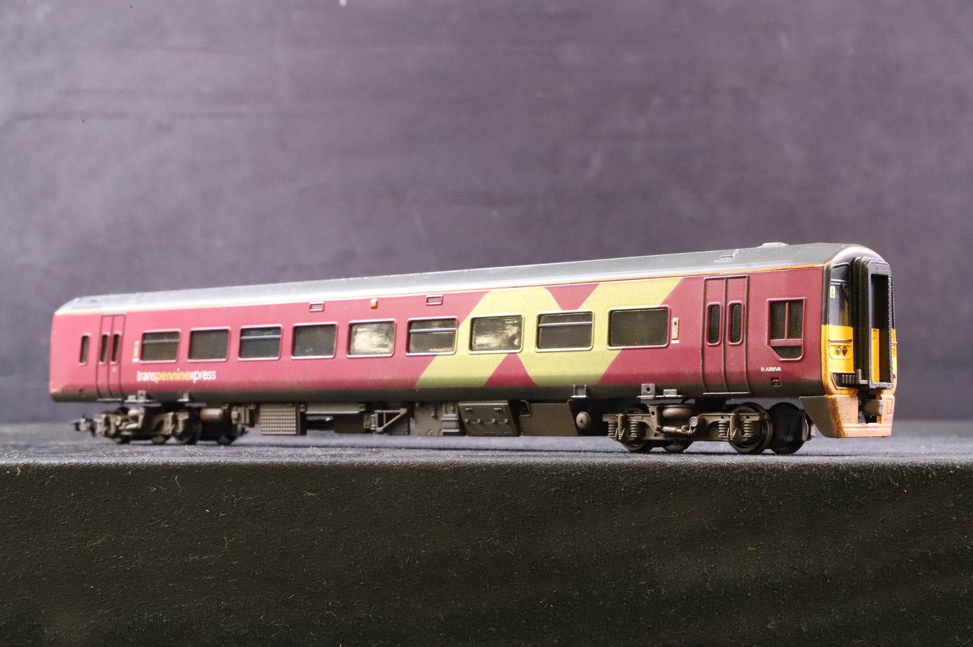 WORKSHOP Bachmann OO Class 158 '158991' TPE Burgundy Livery Weathered