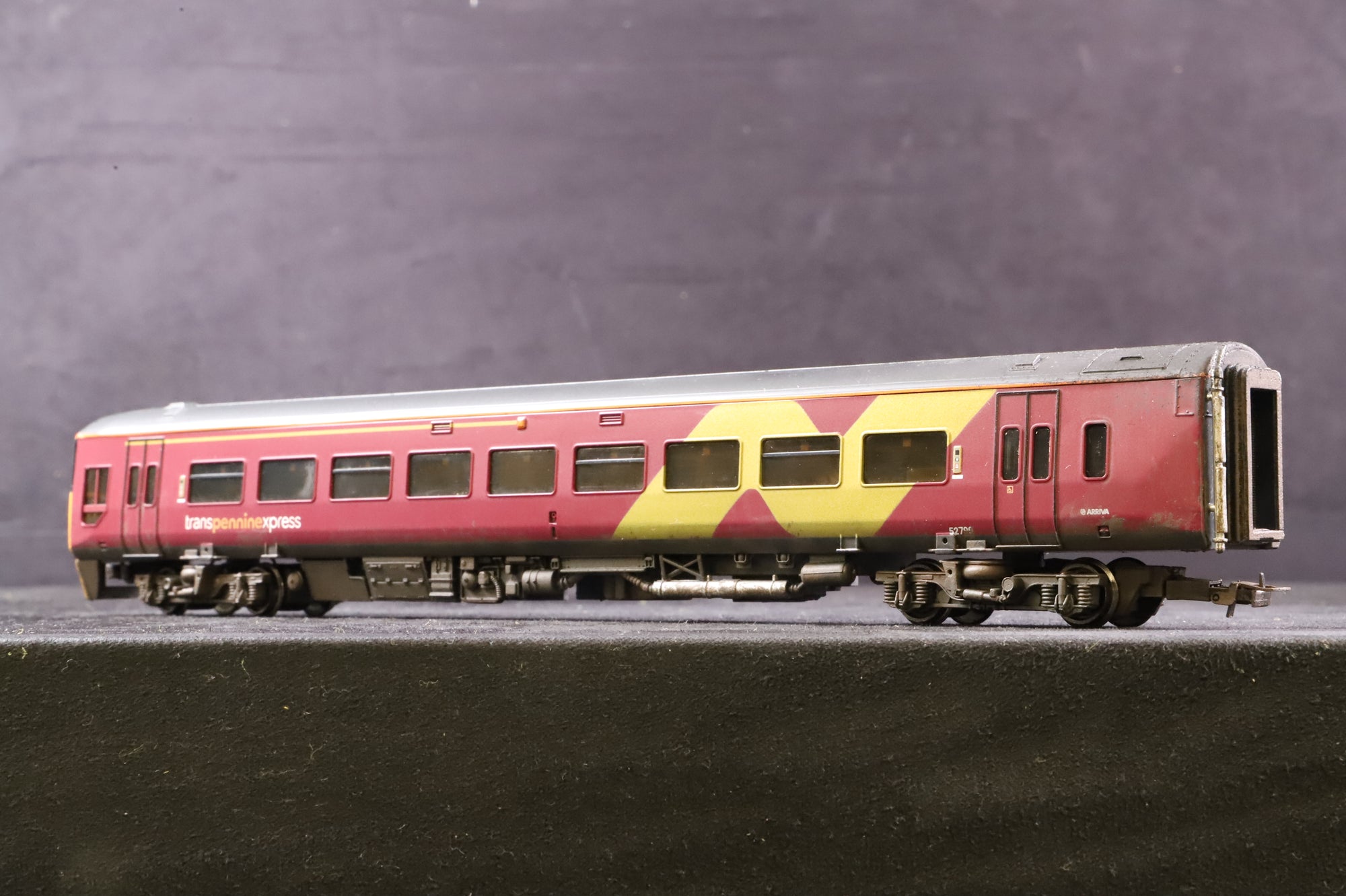 WORKSHOP Bachmann OO Class 158 '158991' TPE Burgundy Livery Weathered