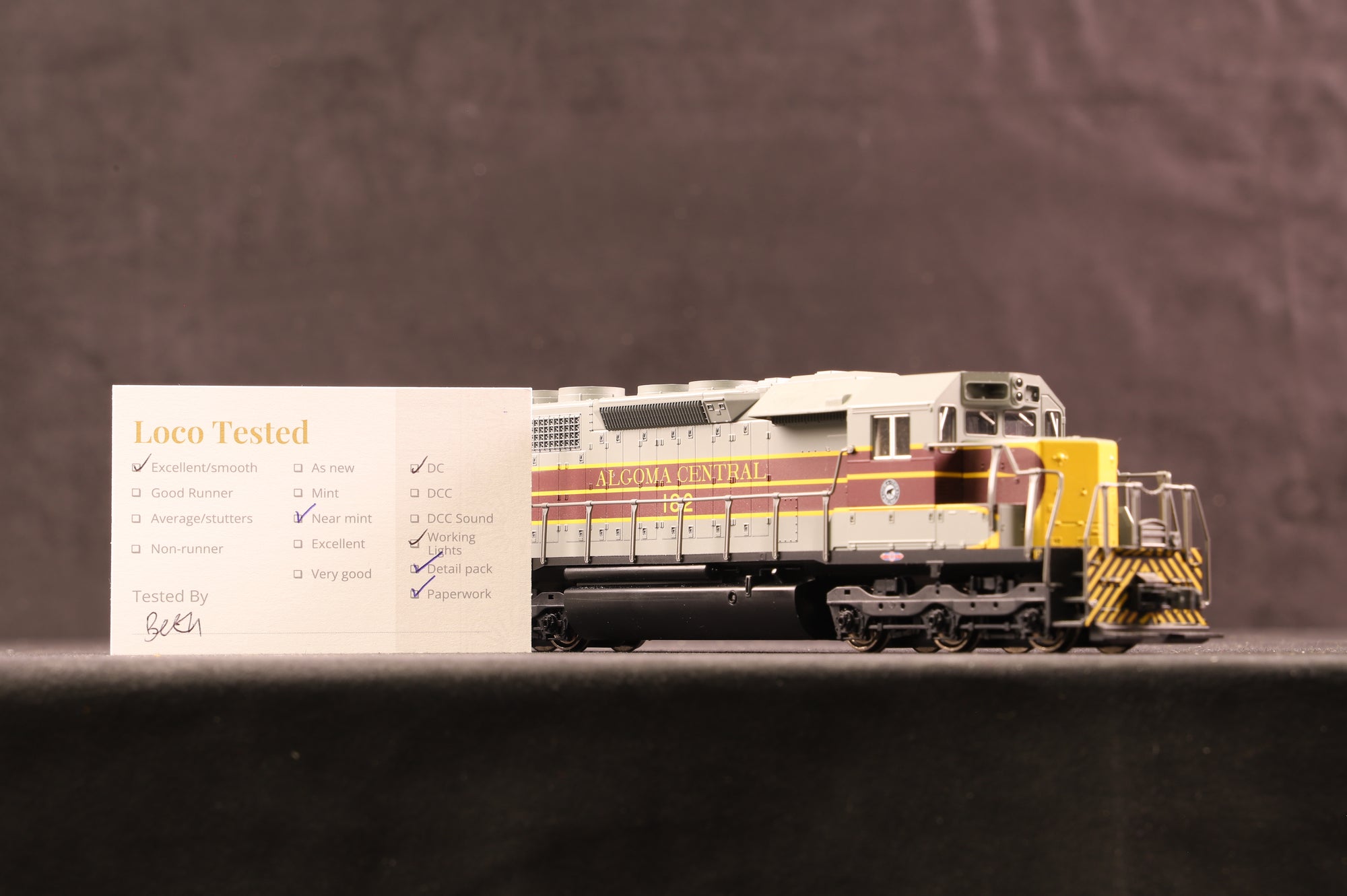 Kato HO 37-6322 Algoma Central '182'