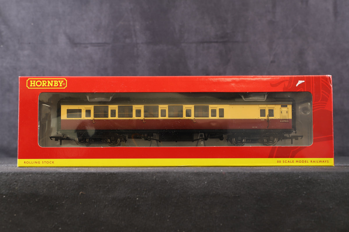 Hornby OO R4346A &amp; R4349A Rake Of 2 BR Maunsell Blood &amp; Custard Coaches