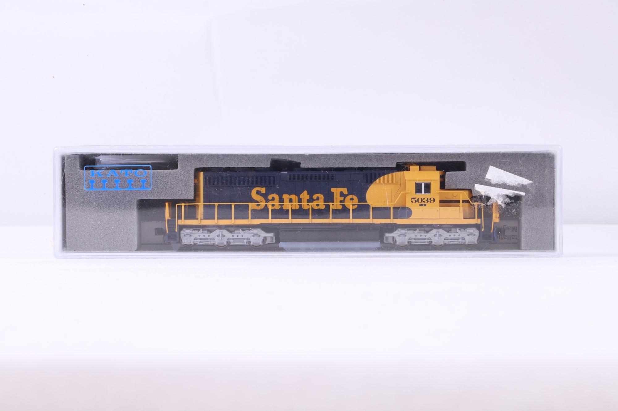 Kato N 176-8207 SD40-2 Mid Nose Headlight AT&SF '5039'