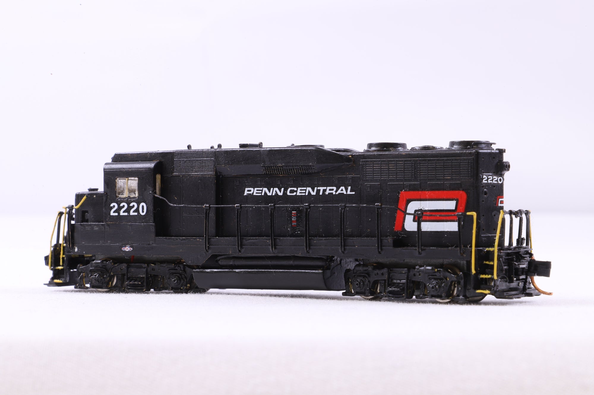 Hallmark Models N Brass Painted DP30 Standard Low Nose Penn Central '2220'
