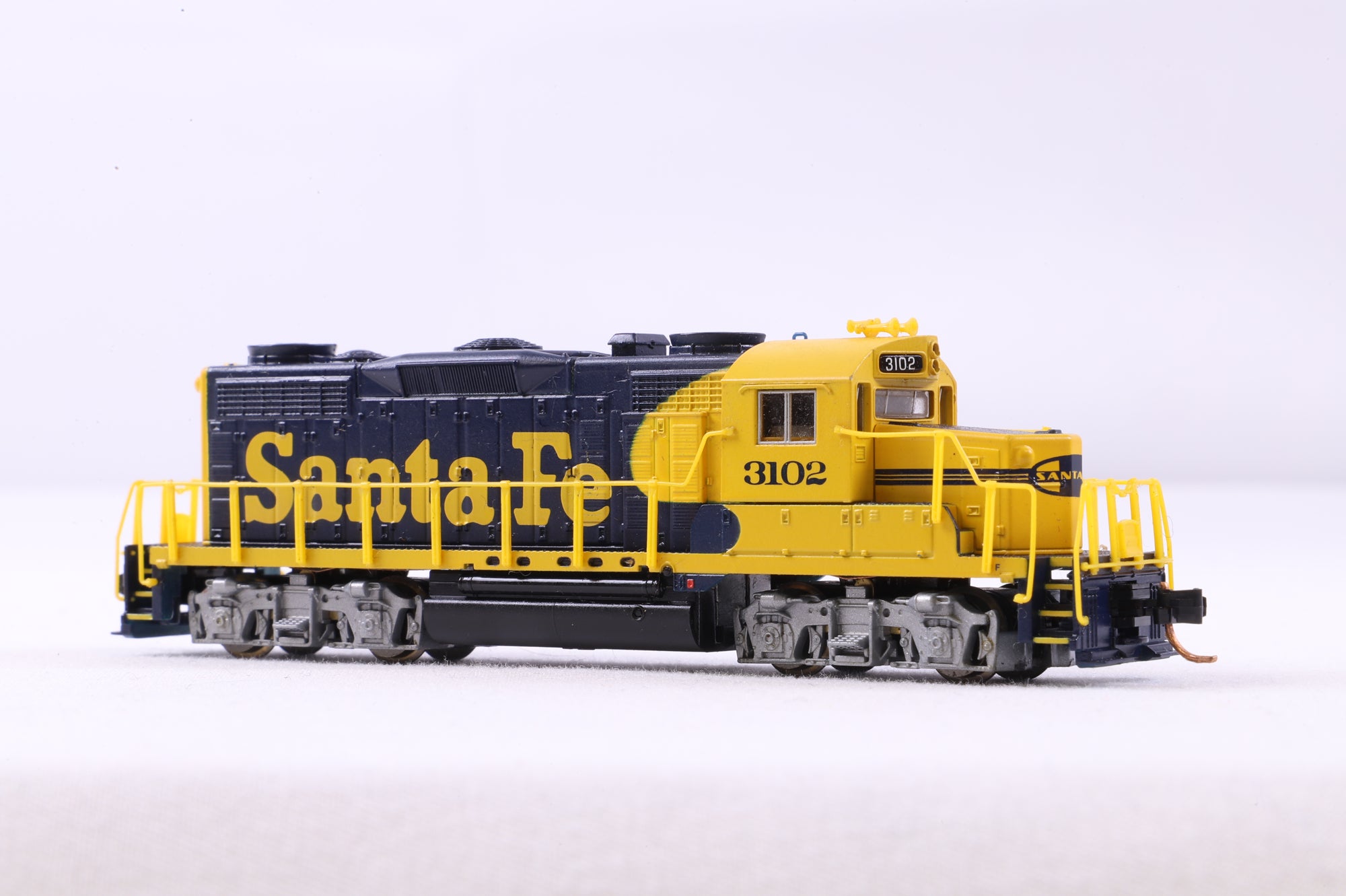 Life Like Trains N 7241 GP-20 AT&SF '3102'