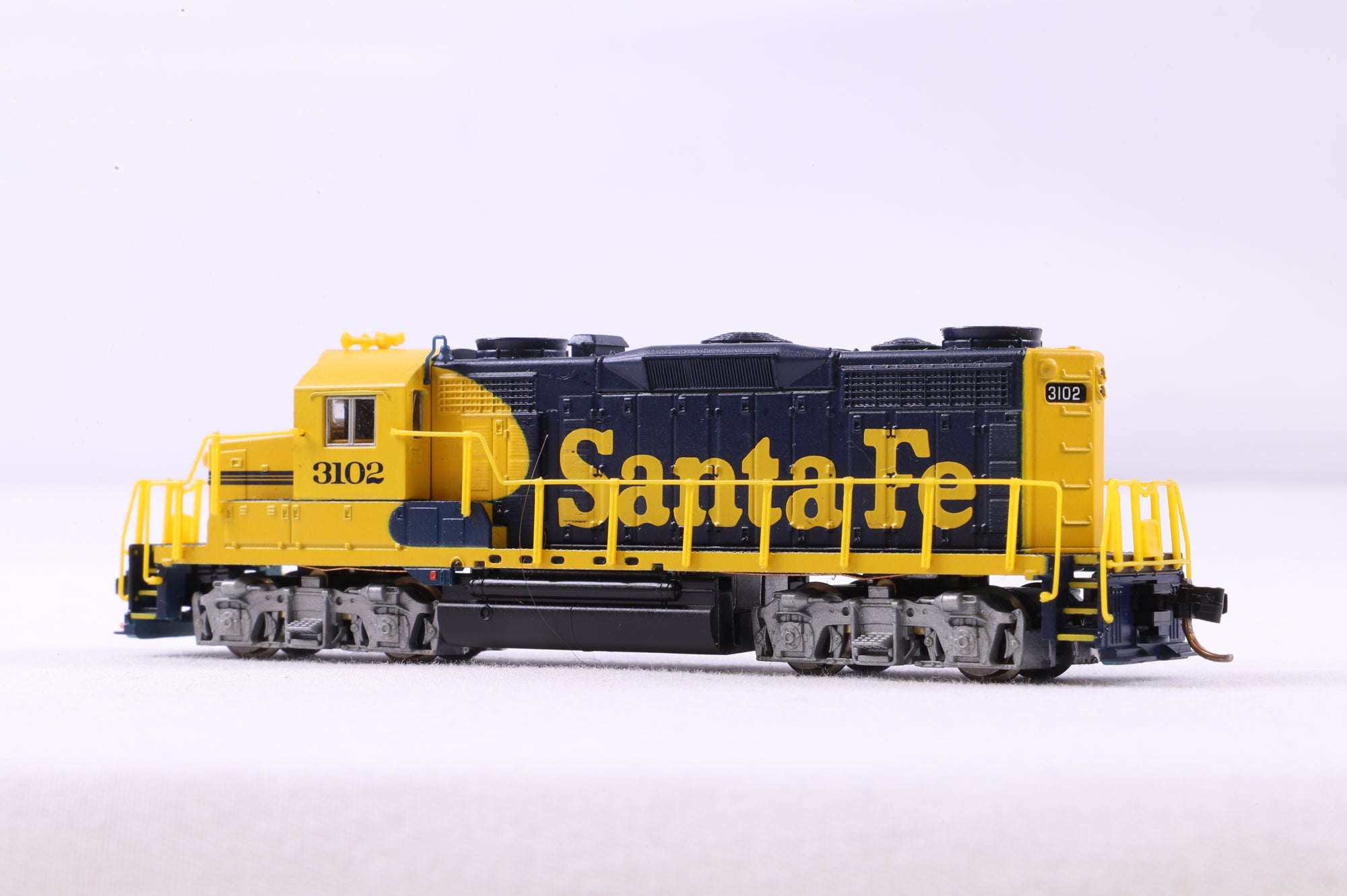 Life Like Trains N 7241 GP-20 AT&SF '3102'