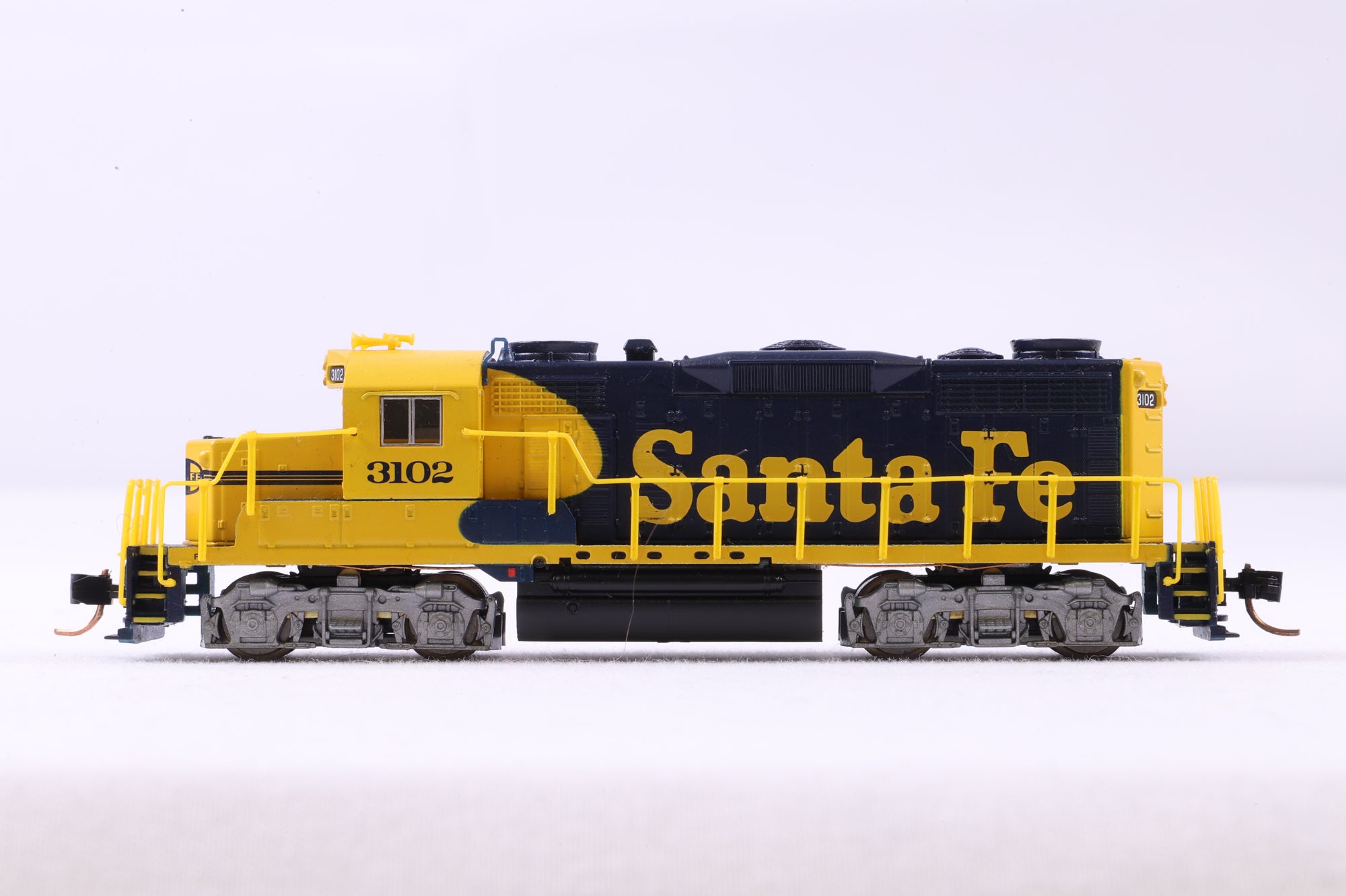 Life Like Trains N 7241 GP-20 AT&SF '3102'